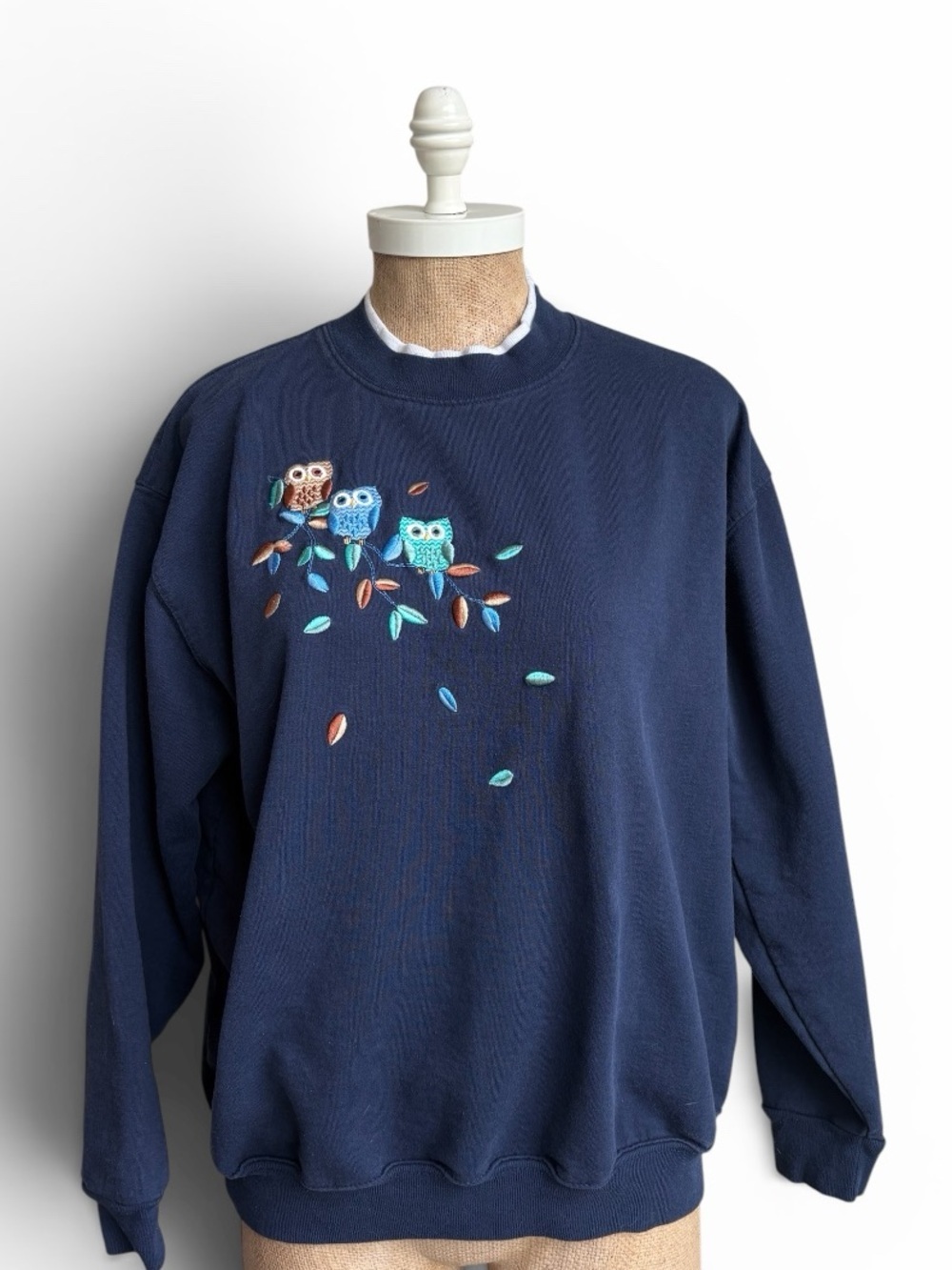 Vintage Top Stitch by Morning Sun Owl Embroidered Navy Sweatshirt Women’s